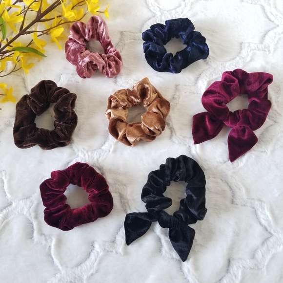 Velvet Scrunchies and Scrunchies With Bow - Picture 5 of 8